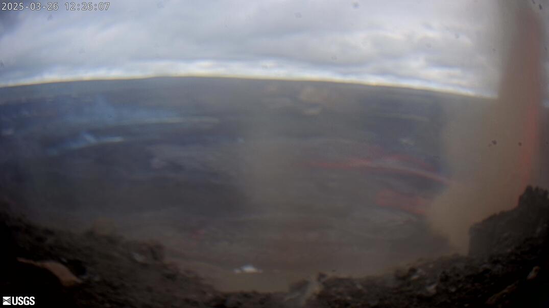 Halemaʻumaʻu and down-dropped caldera floor; from the west rim of the summit caldera, looking east. [KWcam] preview image