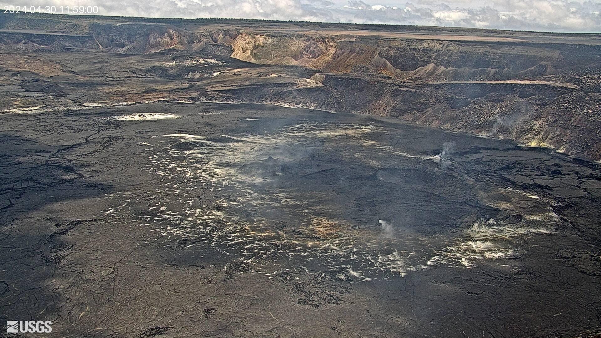 Webcam image view of volcanic vent in summit crater