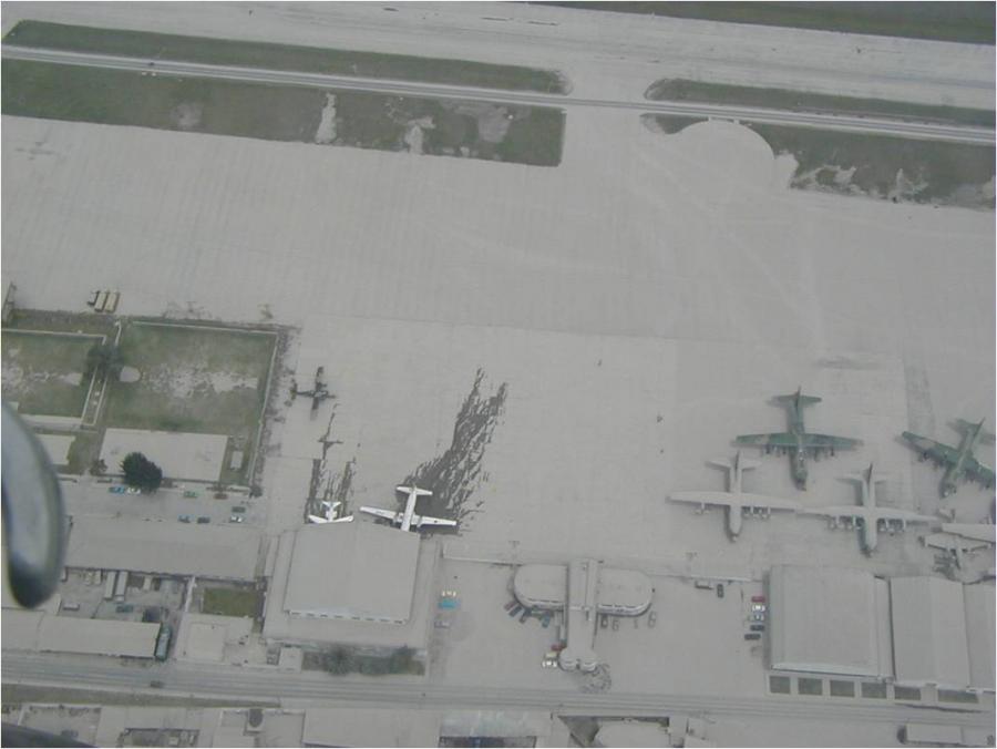 Aeropuerto de Quito erupción volcán reventador