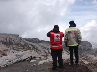 Colombian exchange participants review the landscape at Nevado del Ruiz volcano.  (Click image to view full size.)